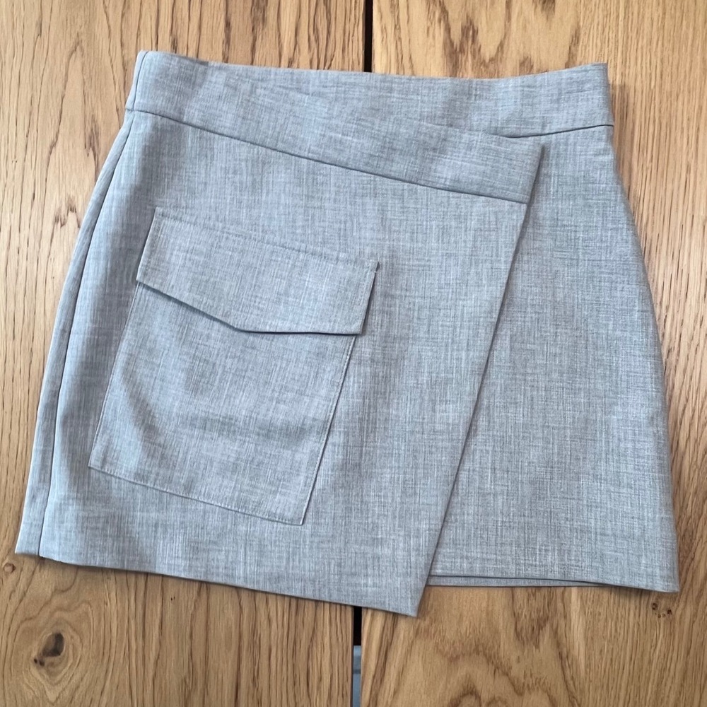 Babaton Happy Hour Skirt Women Size 4 Grey Wrap Mini Skirt Corporate Chic
